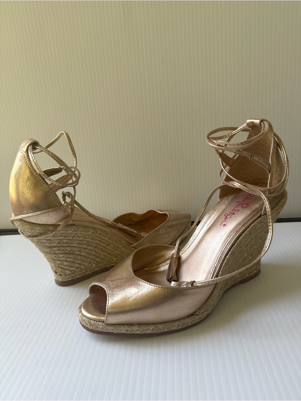 Lilly Pulitzer Women’s Metallic Gold Wedge Sandals with Ankle Tie Size 8M